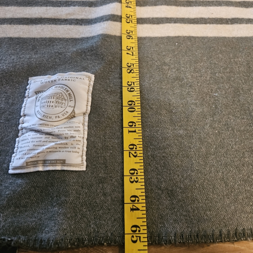 Woolrich Throw - Picture 2 of 8